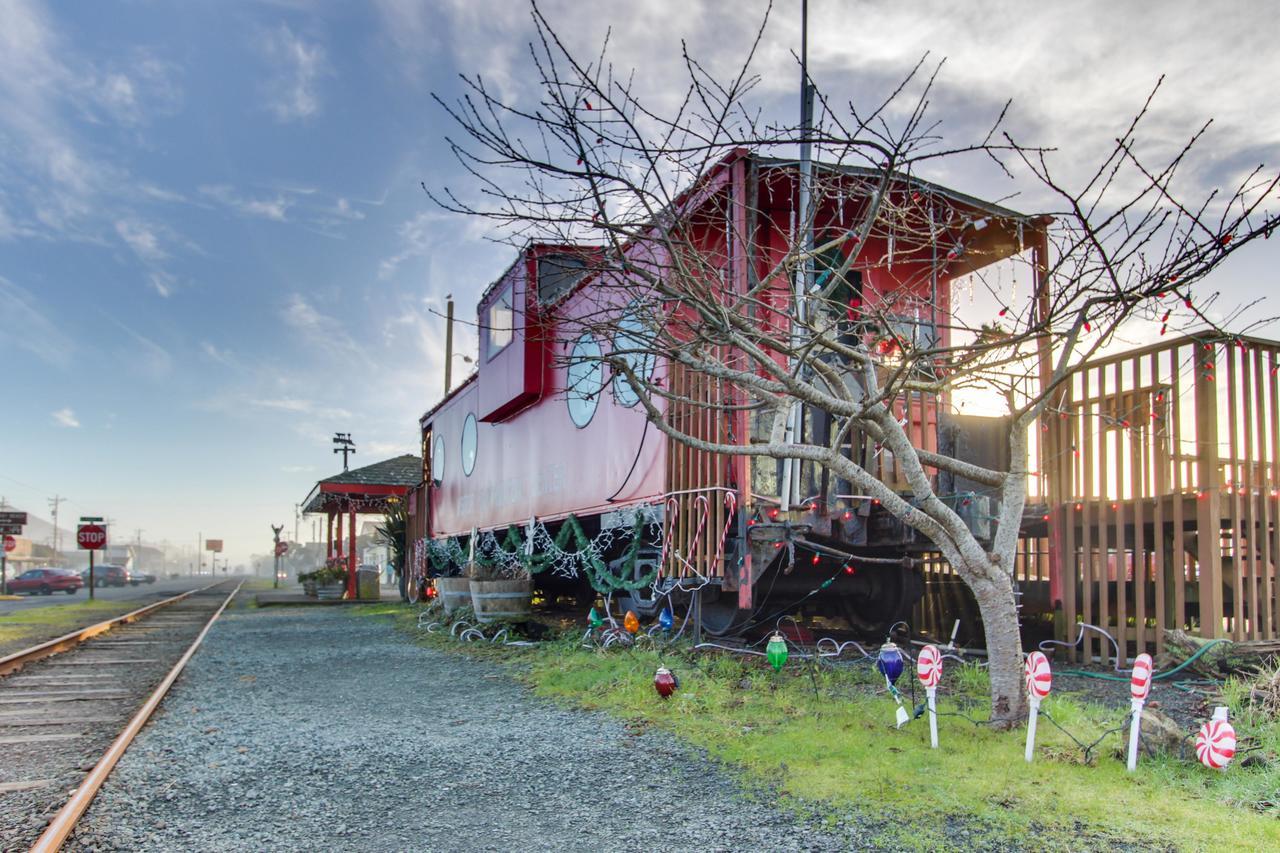 Villa Getaway Oceanfront Lodging Rockaway Beach Exterior foto